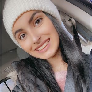 Meet your Posher, Dana